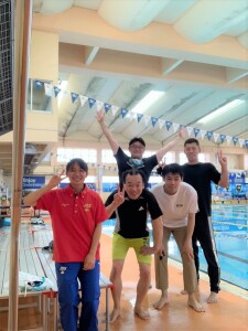 びわこマスターズフェスティバル水泳大会出場メンバーの集合写真