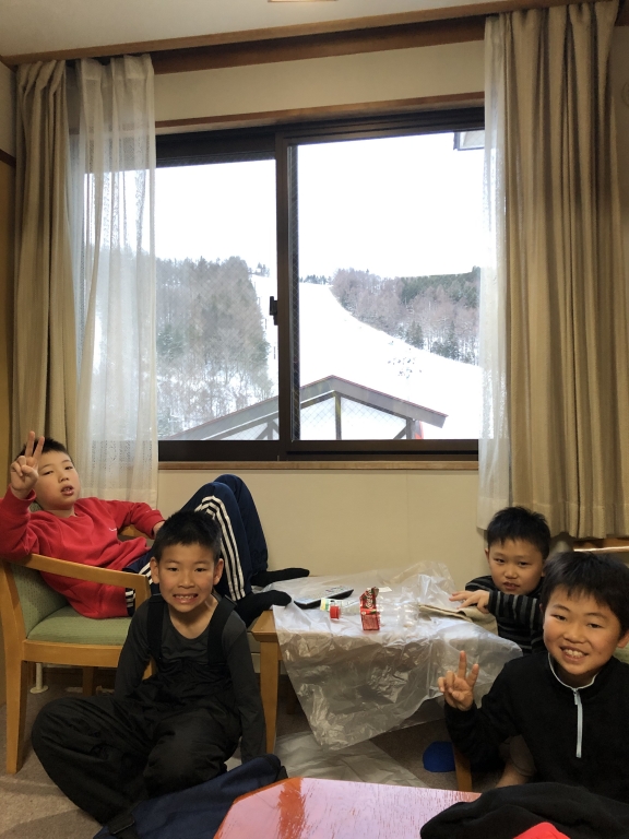 040443EF-8BD6-44AE-B796-2D09A4CBB579