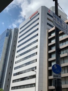 1本社