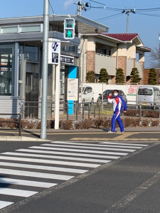 六丁の目駅を右折して