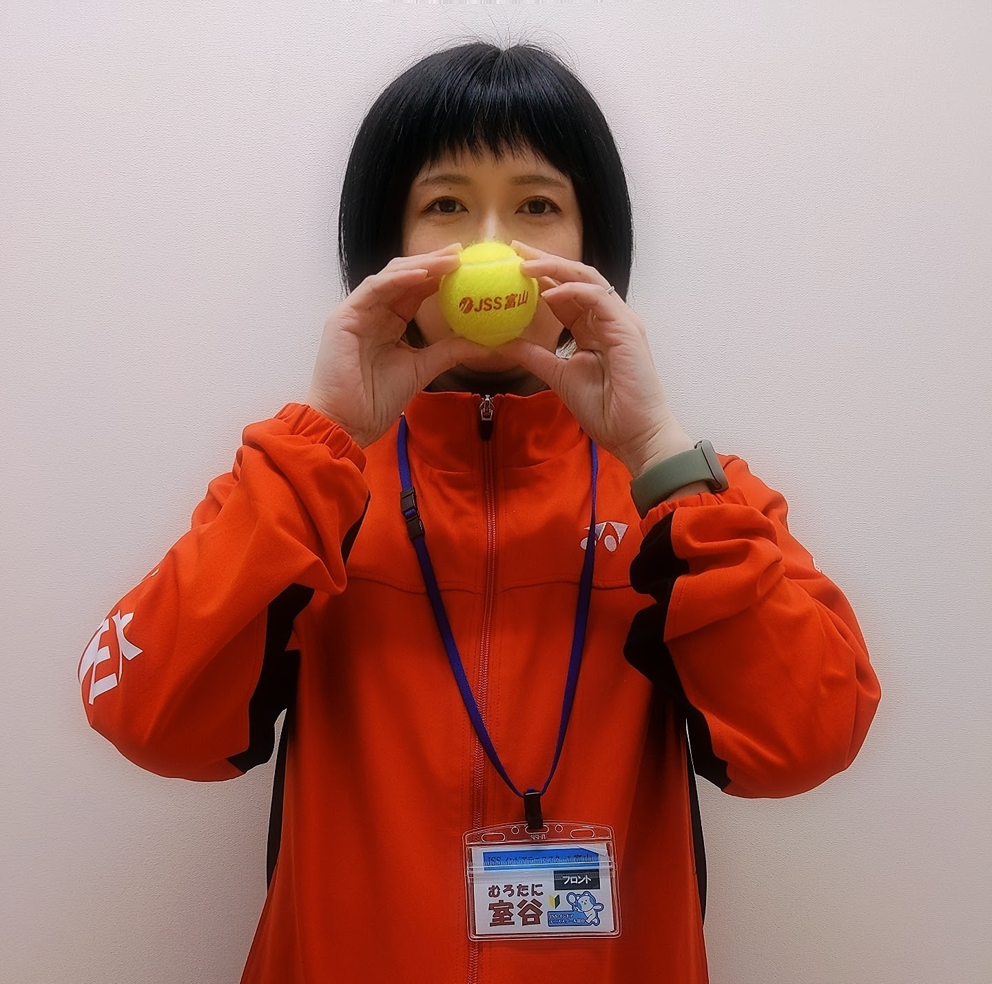 フロント 坂井 写真