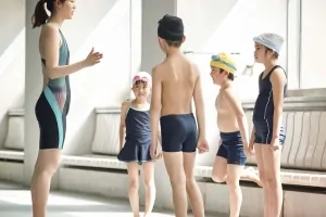 子どものスイミングスクールの選び方！確認ポイントをご紹介 画像